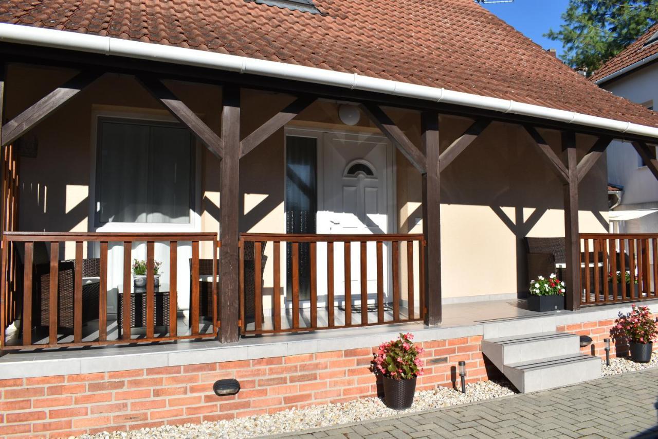 Lívia Apartman Hévíz Exterior foto